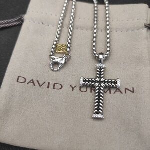 David Yurman 925 Silver Pave Diamond Cable Cross Necklace with Original Pouch